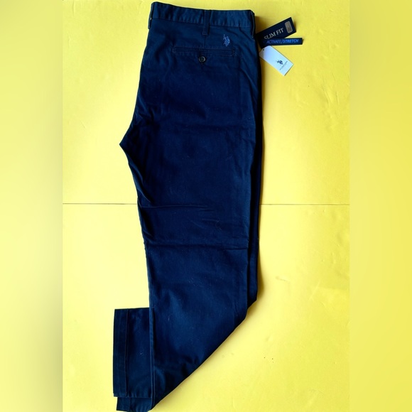 New Men’s U.S. Polo Assn. Blue Docker/Khaki Pant - 38W x 30L - Picture 5 of 6